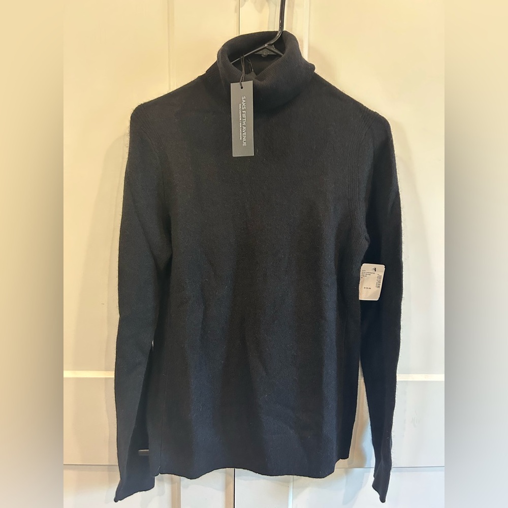 Saks Fifth Avenue Cashmere Black Turtleneck Sweater NWT Medium